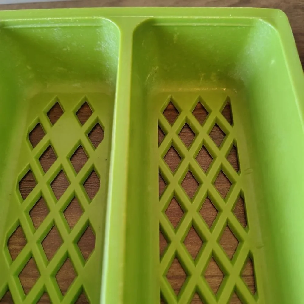Vtg Plastic Utensil Drawer Organizer Silverware Holder Lattice Avocado Green